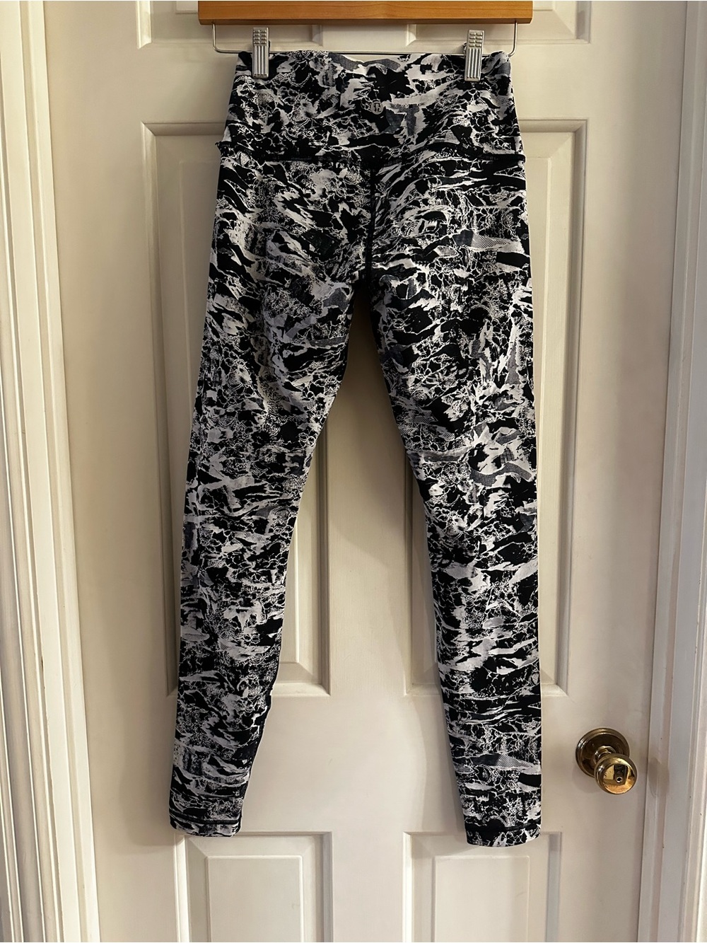 lululemon athletica Wunder Train Black & White Marble-Print women's Leggings 6!